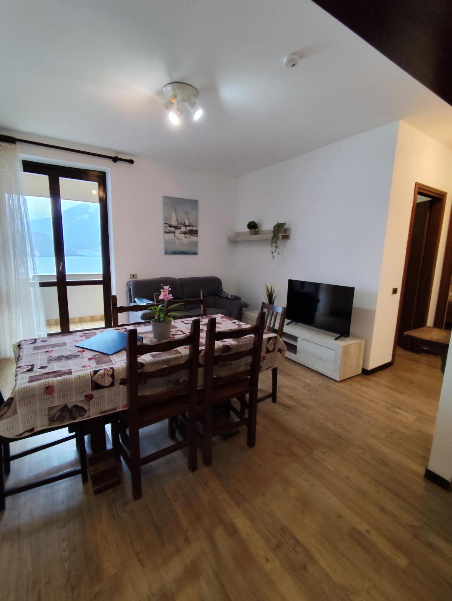 Casa Sofie E Charlotte Apartment Varenna Ngoại thất bức ảnh